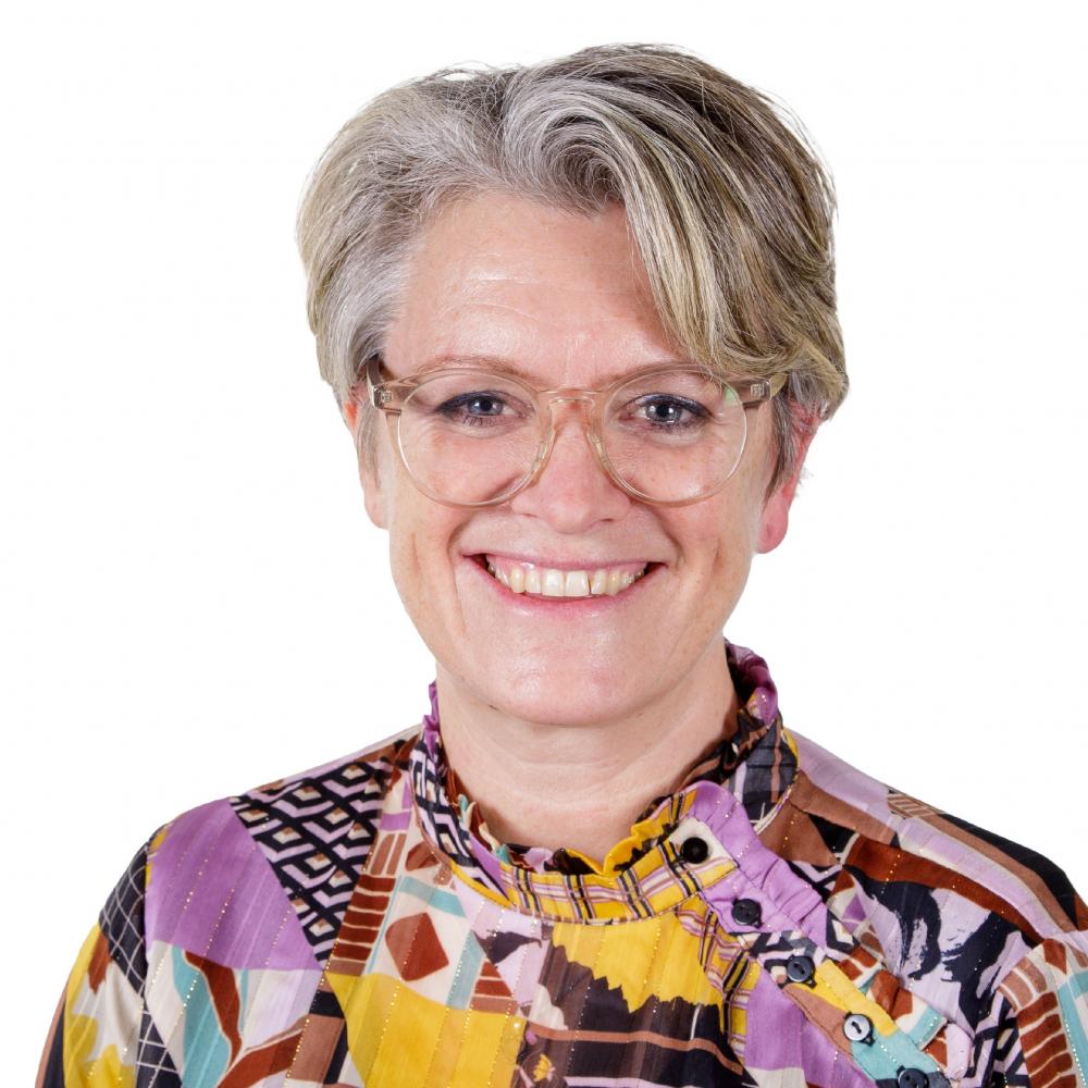 Kirsten H- Bachmann