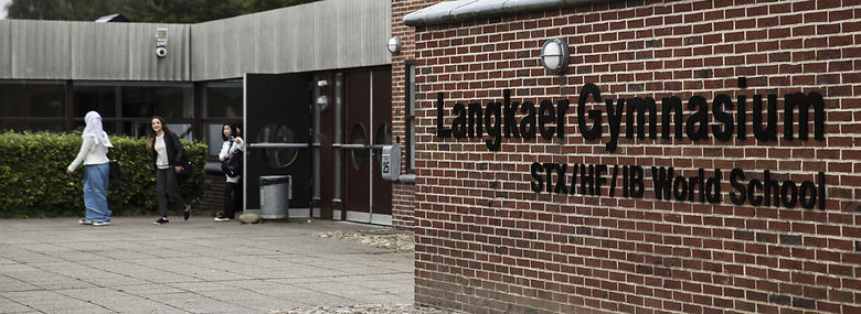 Langkaer Gymnasium ved Aarhus satte gang i debatten om den etniske fordeling på danske gymnasier - nye tal viser, at udviklingen peger i retning af en endnu skævere fordeling.<br />Foto: Mikkel Berg Pedersen, Ritzau Scanpix