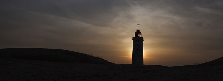 Rubjerg Knude Fyr er et anduvningsfyr, der blev bygget i 1899. På grund af enorm sandflugt gennem årene blev man nødt til at slukke fyret i 1968, da lyset ikke længere kunne ses fra havet.<br />Foto: Jesper Plambech, Ritzau Scanpix