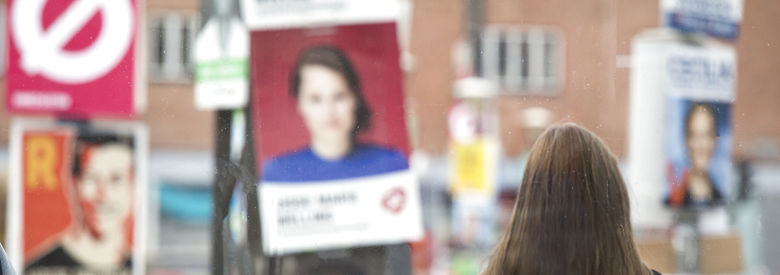 Valgplakater til KV17 ved busstoppested.<br />Foto: Mads Jensen, Ritzau Scanpix