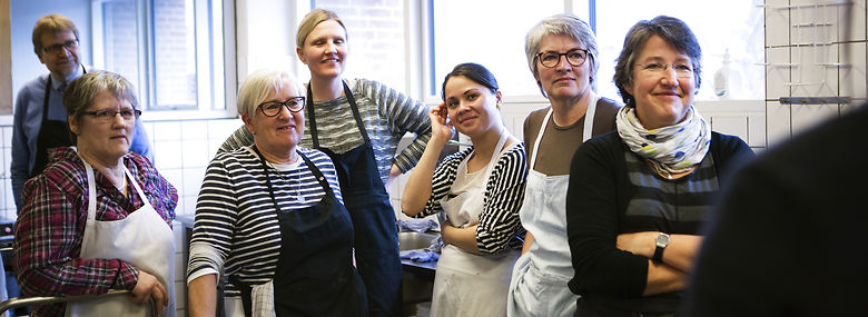 Madhuset i gang med projekt Økoløft Aarhus på Lokalcenter Rosenvang .<br />Foto: Katrine Marie Kragh, Jyllands-Posten, Ritzau Scanpix