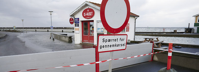 Spærring ved havnen i Løgstør.<br />Foto: Brian Bjeldbak, Ritzau Scanpix.