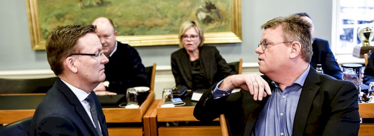 Kommunaldirektør Jesper Kaas Schmidt og borgmester Torben Hansen (S).<br />Foto: Annelene Petersen, Ritzau Scanpix