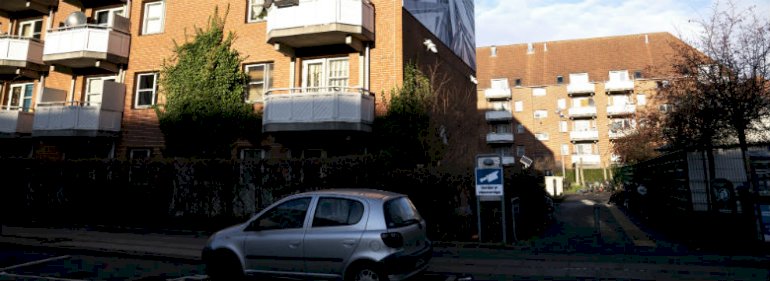 Mjølnerparken i København i figurerer på regeringens årlige ghettoliste, som blev offentliggjort den 1. december 2019. I år er der 28 almene boligområder på den såkaldte ghettoliste, som er udarbejdet af Boligministeriet. Det er tre færre end forrige år. <br />Foto: Ida Guldbæk Arentsen, Ritzau Scanpix