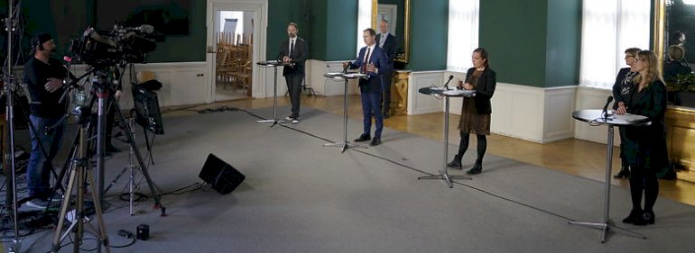 Aftalen mellem regeringen, KL og Danske Regioner blev præsenteret på pressemøde torsdag. Fra venstre KL-formand Jacob Bundsgaard (S), finansminister Nicolai Wammen (S), indenrigsminister Astrid Krag (S) og Danske Regioners formand Stephanie Lose (V).<br />Foto: Martin Sylvest, Ritzau Scanpix