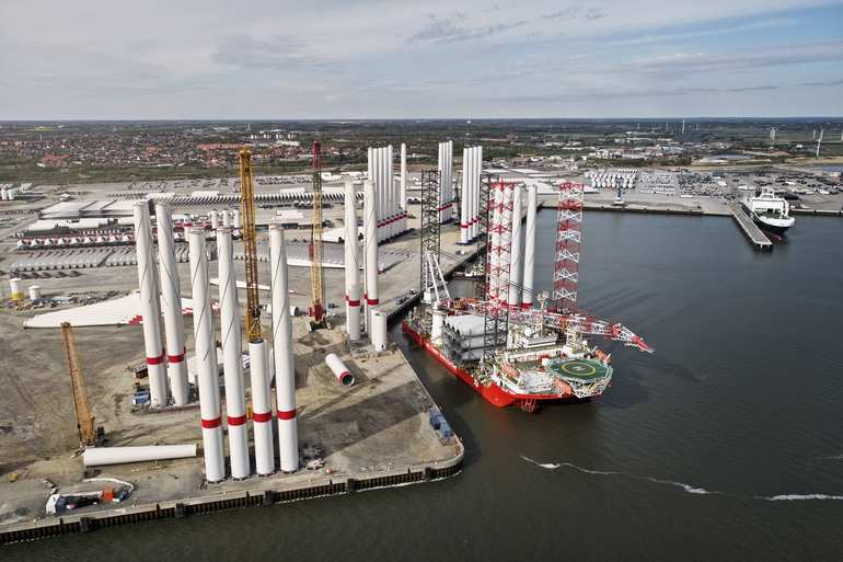 Esbjerg Havn får grønt lys til uddybning af sejlrenden