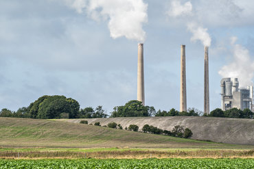 Trods frygt for bøder byder Aalborg Portland på støtte til CO2-fangst